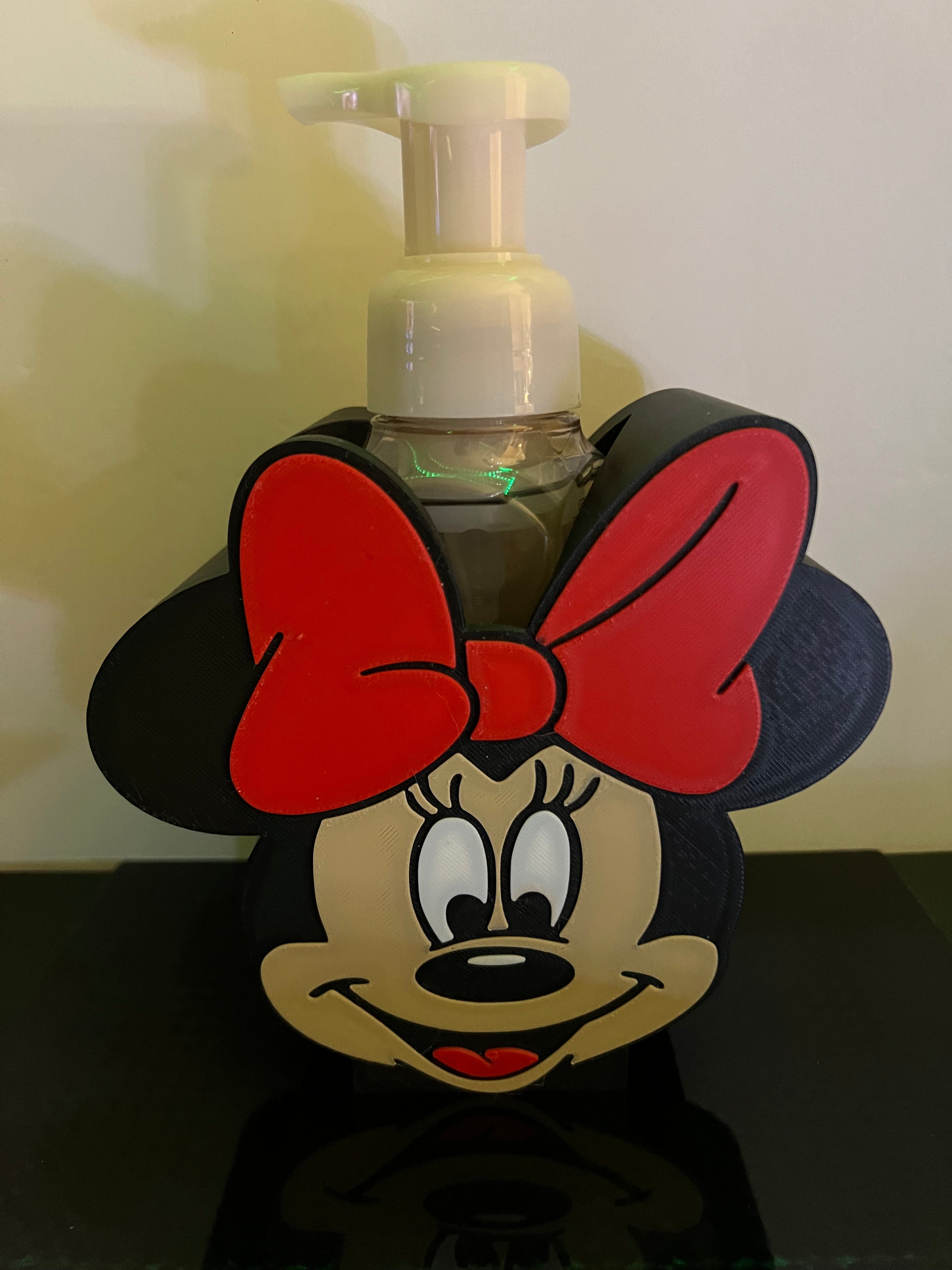 Minnie Mouse bath and body work soap holder