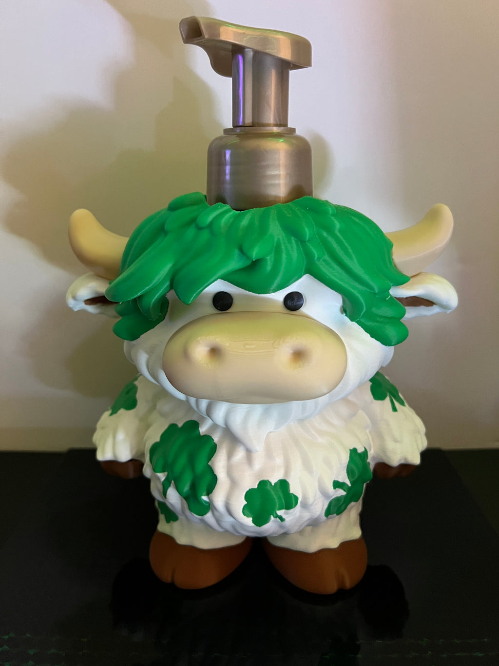St Patrick’s Highland Cow Bath and Body Works Soap Holder by 3d print