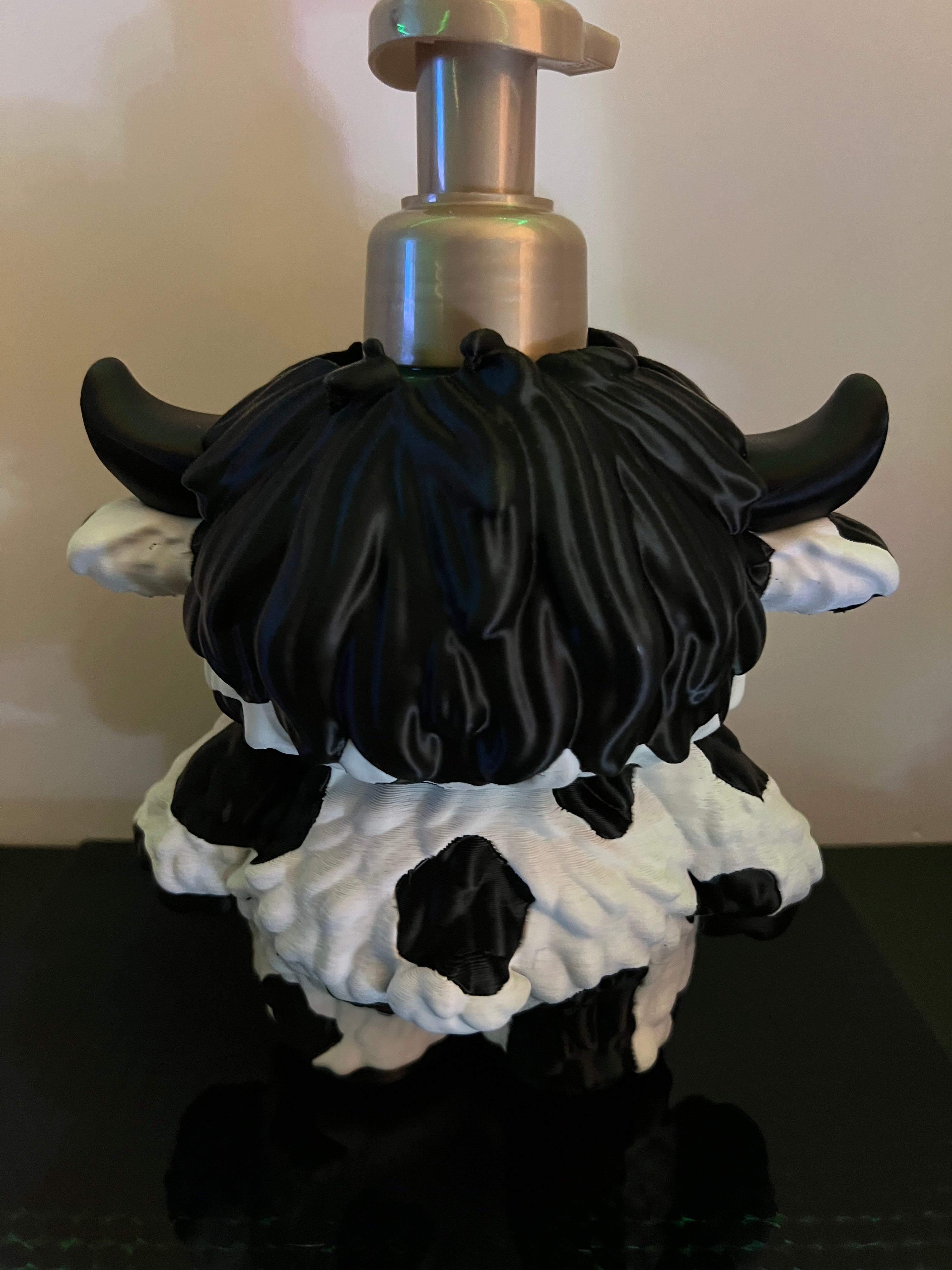 Highland Cow Bath and Body Works Soap Holder by 3d print